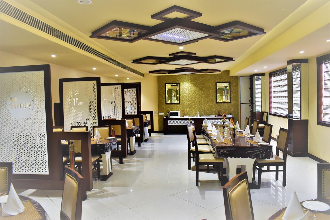 Hotel Ashish Continental Phagwāra Buitenkant foto