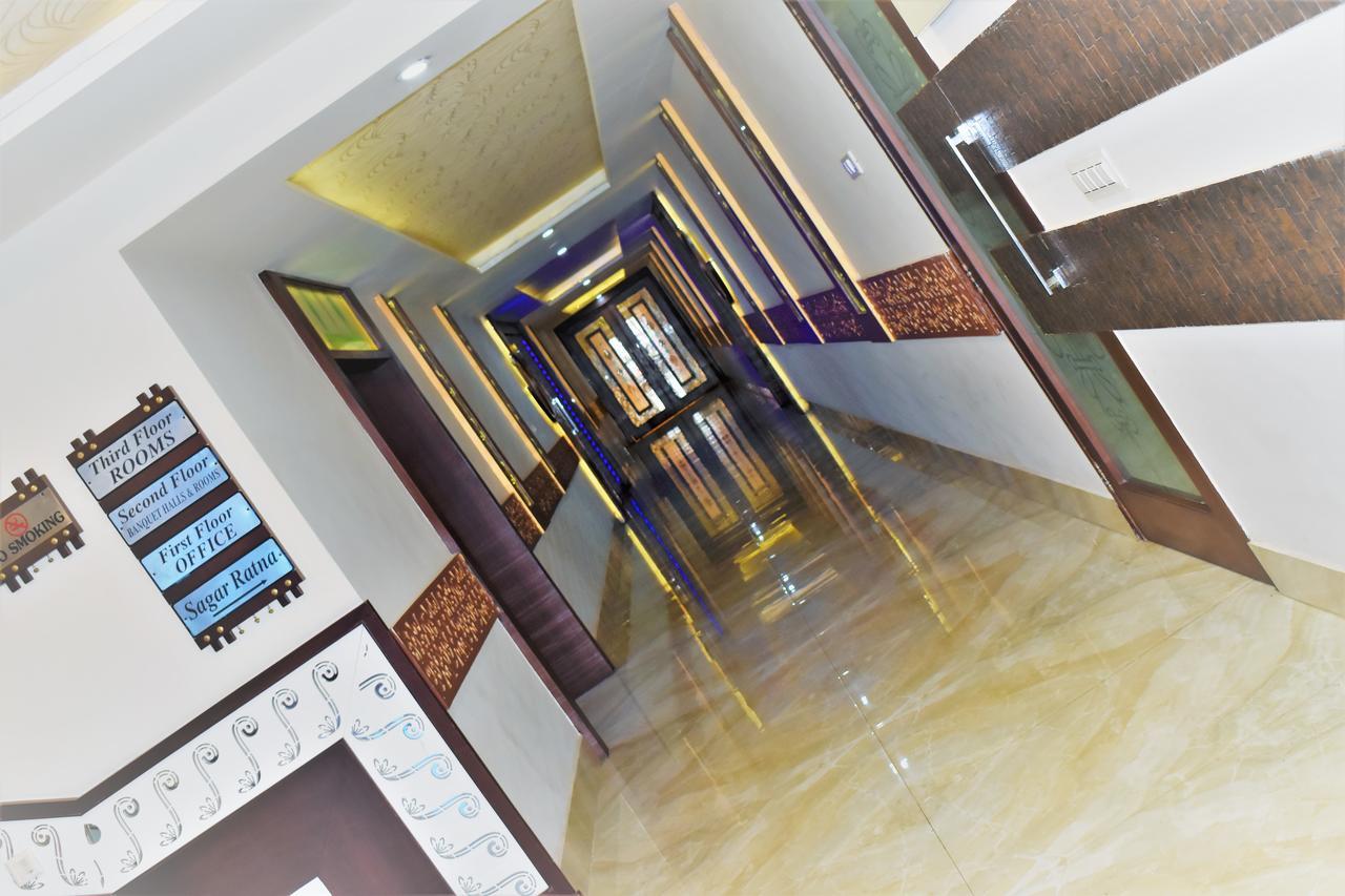 Hotel Ashish Continental Phagwāra Buitenkant foto