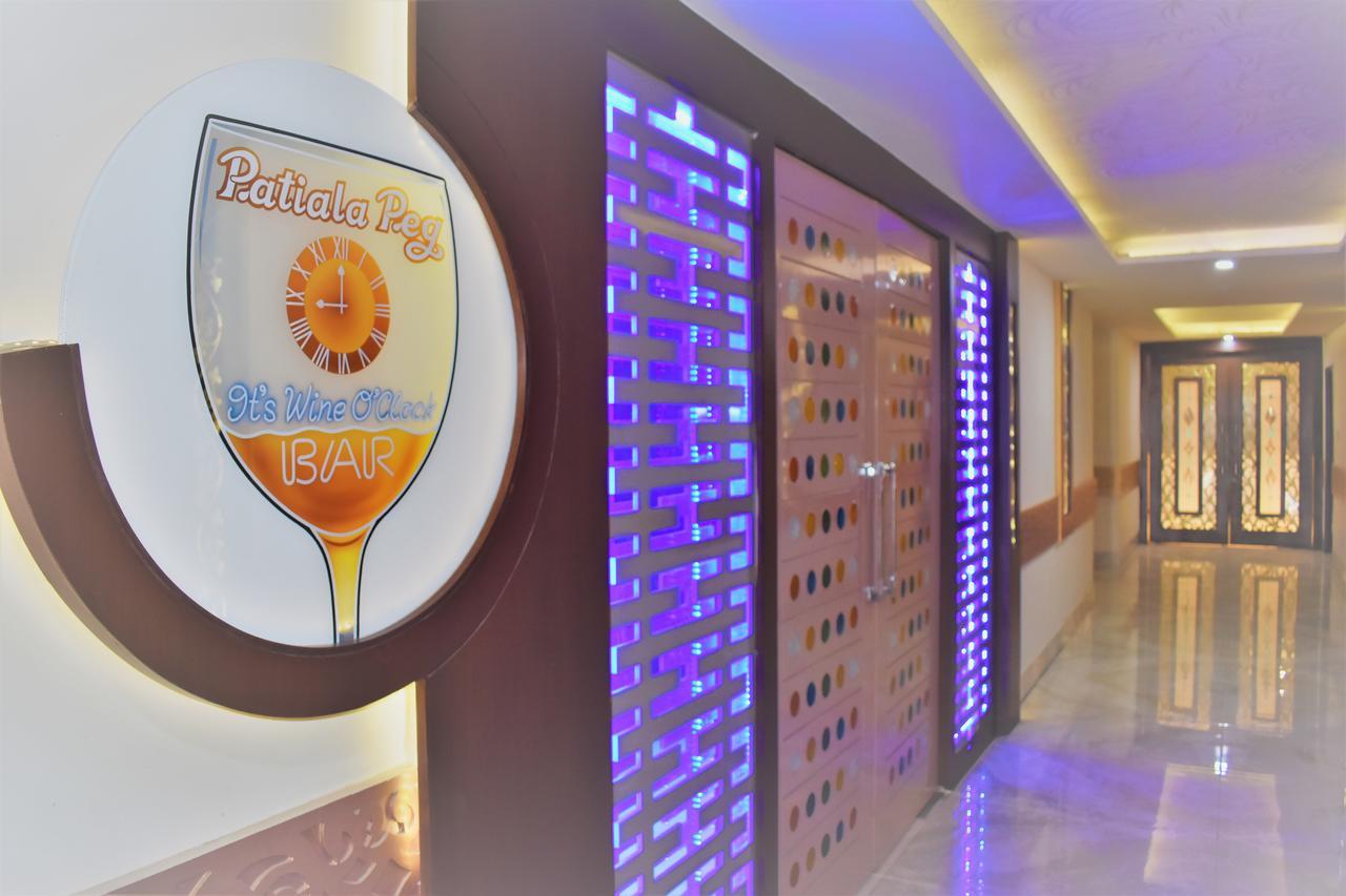 Hotel Ashish Continental Phagwāra Buitenkant foto