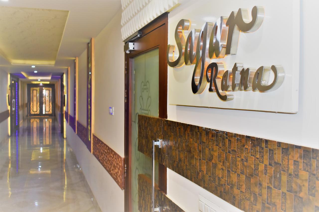 Hotel Ashish Continental Phagwāra Buitenkant foto